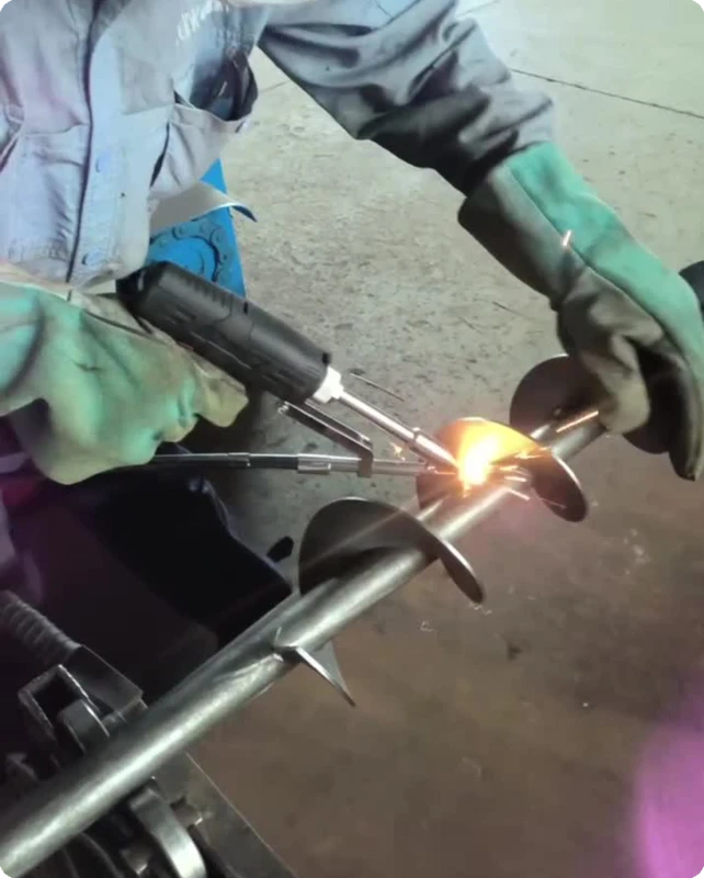 1500W‑3000W Handheld Water‑Cooled Laser Welder Industrial Metal Welding Equipment suppliers 1500W‑3000W Handheld Water‑Cooled Laser Welder Industrial Metal Welding Equipment suppliers