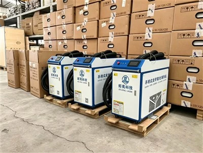 Handheld Fiber Laser Rust Removal Machine