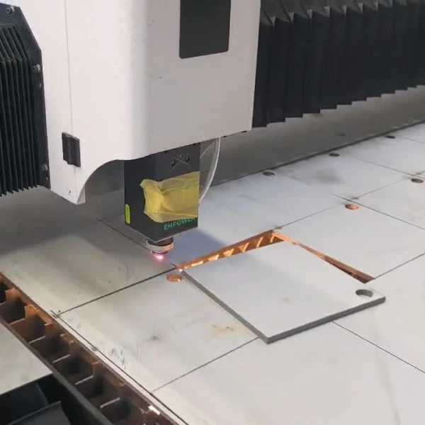 3015 CNC fiber laser cutting machine-3